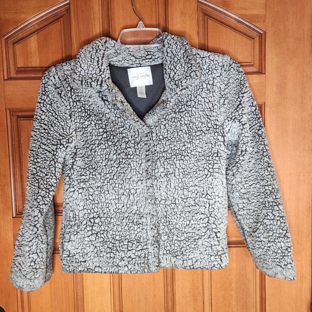 White Fawn Gray Sherpa Jacket Girls Size XL